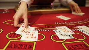 Tampilan permainan Dragon Tiger Live dengan dealer langsung di platform koibet